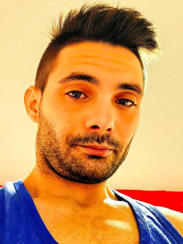 Barnabás, 32 éves kunszentmiklósi társkereső férfi profil fotója
