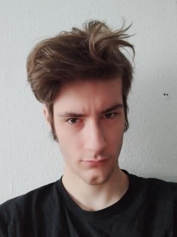 ádám, 20 éves gödöllői társkereső férfi profil fotója