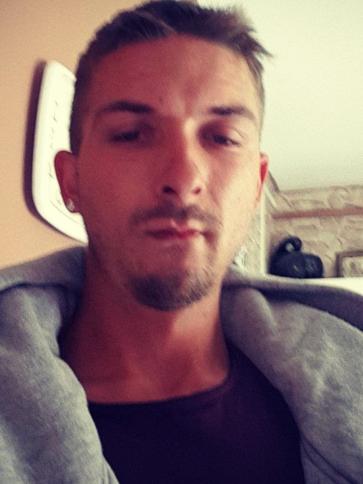 Adam, 33 éves váci társkereső férfi profil fotója
