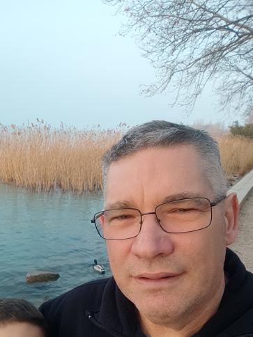 Mihály, 59 éves nemesvámosi társkereső férfi profil fotója