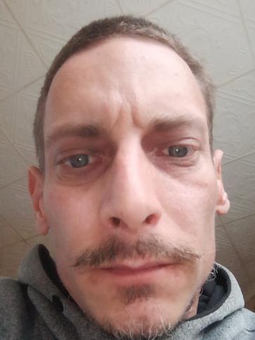 József, 40 éves kazincbarcikai társkereső férfi profil fotója