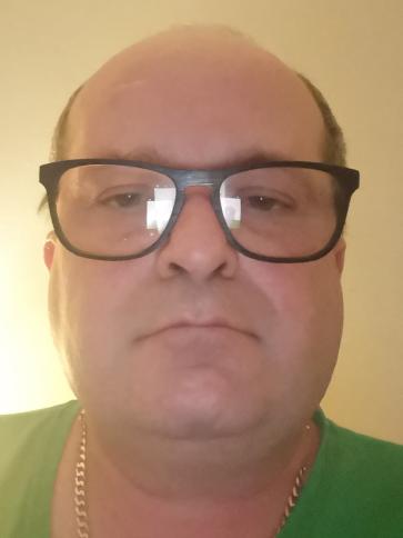 László, 50 éves írországi társkereső férfi profil fotója