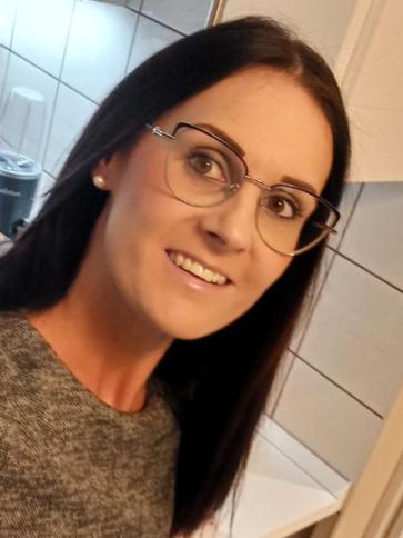 Anikó, 37 éves móri társkereső nő profil fotója