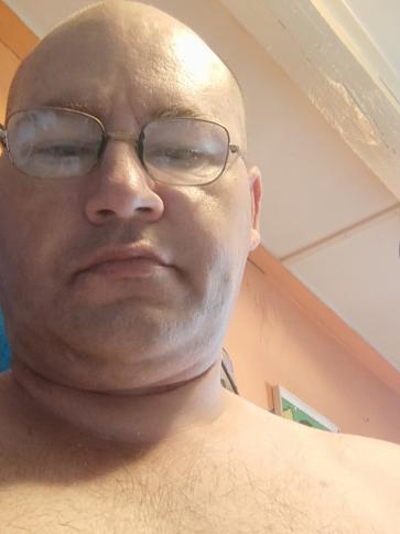 Miklós, 49 éves tiszatarjáni társkereső férfi profil fotója