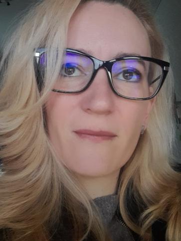 Szilvi, 45 éves Budapest XVIII. kerületi társkereső nő profil fotója