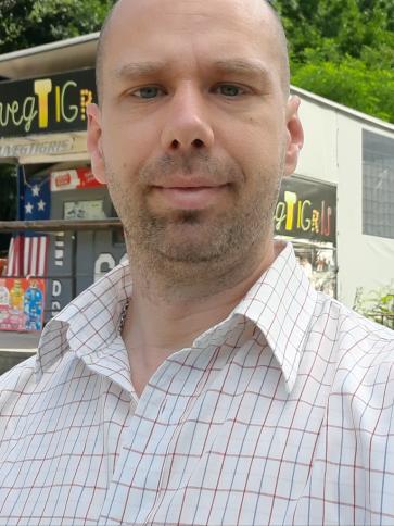 Dani, 45 éves gyáli társkereső férfi profil fotója