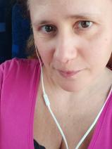 Sziasztok! Judit vagyok. Diplomás Budapest XV. kerületi párkereső férfiakat keresek randizni.