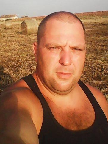 Zsolt, 37 éves makói társkereső férfi profil fotója