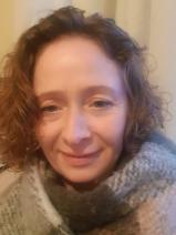 Sziasztok! Judit vagyok. Komoly szarvasi társkereső férfiak jelentkezését várom.