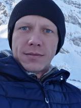 Sziasztok! Attila vagyok. Komoly szikszói párkereső nők jelentkezését várom.