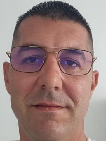 Roland, 44 éves spanyolországi társkereső férfi profil fotója Roland, 44 éves spanyolországi társkereső férfi profil fotója