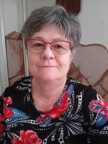 Márti, 59 éves nagyatádi társkereső nő profil fotója