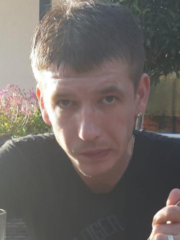 lászló, 36 éves érpataki társkereső férfi profil fotója