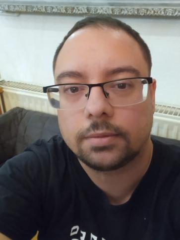 Peti, 31 éves Budapest XVIII. kerületi társkereső férfi profil fotója Peti, 31 éves Budapest XVIII. kerületi társkereső férfi profil fotója