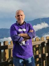 Sziasztok! Csaba vagyok. Komoly dombóvári párkereső nők jelentkezését várom.