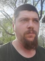 Sziasztok! Misi vagyok. Komoly kisszállási párkereső nők jelentkezését várom.