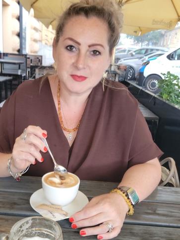 Andrea, 49 éves franciaországi társkereső nő profil fotója