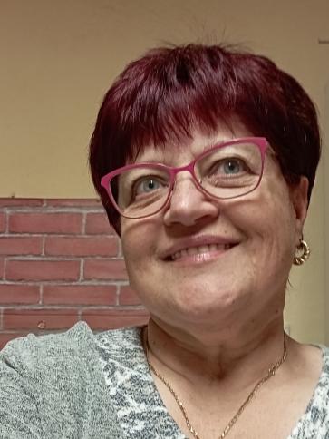 Rózsa, 63 éves újkígyósi társkereső nő profil fotója Rózsa, 63 éves újkígyósi társkereső nő profil fotója