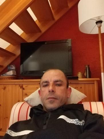 Szabolcs, 39 éves sajószentpéteri társkereső férfi profil fotója