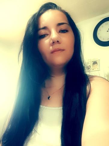 Emese, 36 éves abasári társkereső nő profil fotója