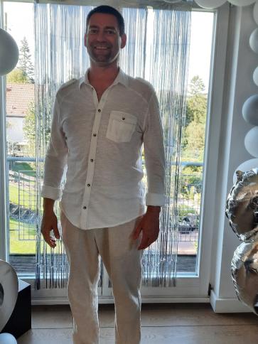 Gyula, 49 éves németországi társkereső férfi profil fotója Gyula, 49 éves németországi társkereső férfi profil fotója