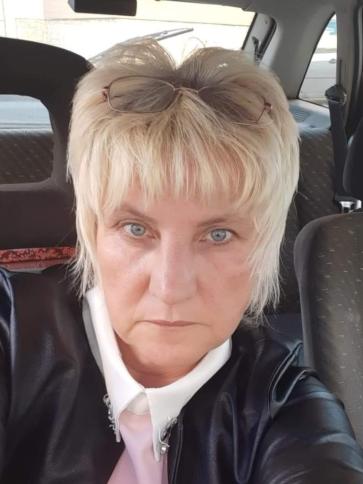Edit, 56 éves szolnoki társkereső nő profil fotója