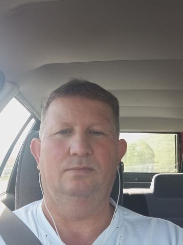 Lajos, 50 éves sarkadi társkereső férfi profil fotója
