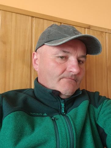 Gyula, 52 éves bábolnai társkereső férfi profil fotója