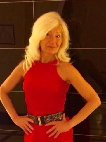 Tina, 55 éves Budapest XI. kerületi társkereső nő profil fotója