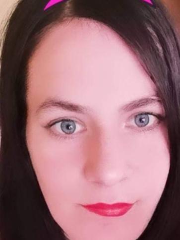 Vivien, 31 éves tápiógyörgyei társkereső férfi profil fotója