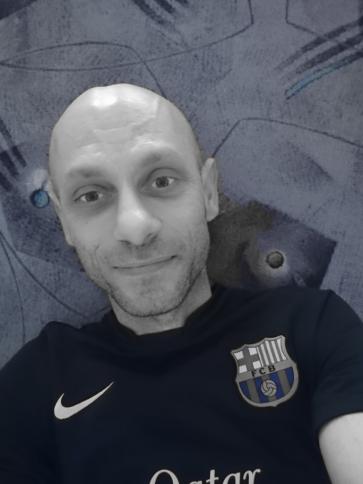 Krisztián, 47 éves budakeszi társkereső férfi profil fotója