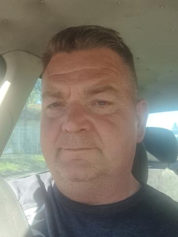 Róbert, 45 éves kállósemjéni társkereső férfi profil fotója