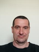 Sziasztok! Tamás vagyok. Online abdai randizni vágyó nők kattinsatok a kedvenc gombra.