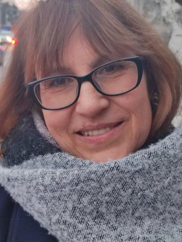 Szilvia, 58 éves tinnyei társkereső nő profil fotója