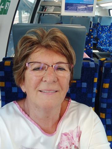 Ibolya, 66 éves újfehértói társkereső nő profil fotója