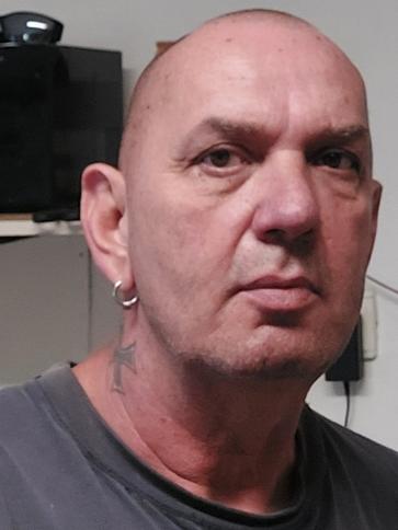 Tamás, 60 éves egri társkereső férfi profil fotója Tamás, 60 éves egri társkereső férfi profil fotója