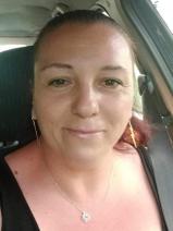 Sziasztok! Anita vagyok. Komoly ráckevei társkereső férfiak jelentkezését várom.