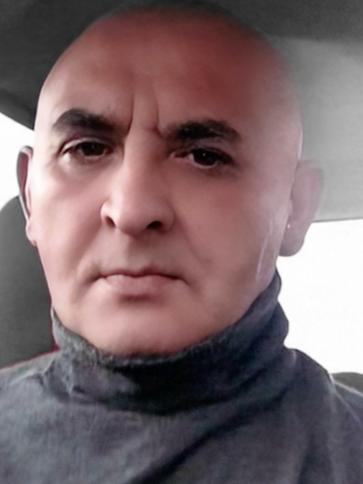 Gyula, 50 éves kaposvári társkereső férfi profil fotója