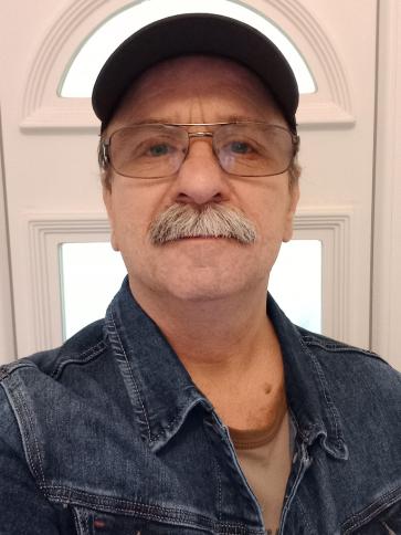Karesz, 62 éves dorogi társkereső férfi profil fotója