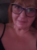 Sziasztok! Judit vagyok. Online Budapest VI. kerületi randizni vágyó férfiak jelöljetek kedvencnek.