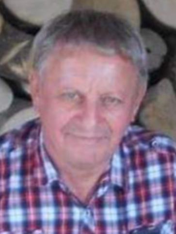 Károly, 76 éves beremendi társkereső férfi profil fotója