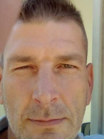 Bertalan, 53 éves győrújbaráti társkereső férfi profil fotója