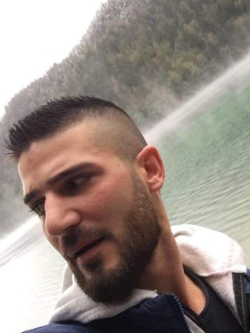 Peter, 32 éves paksi társkereső férfi profil fotója