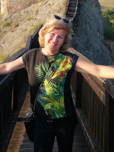 Évi, 52 éves hajdúsámsoni társkereső nő profil fotója
