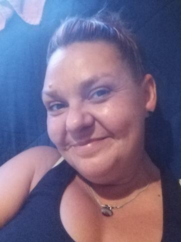 Csilla, 43 éves Budapest XXI. kerületi társkereső nő profil fotója