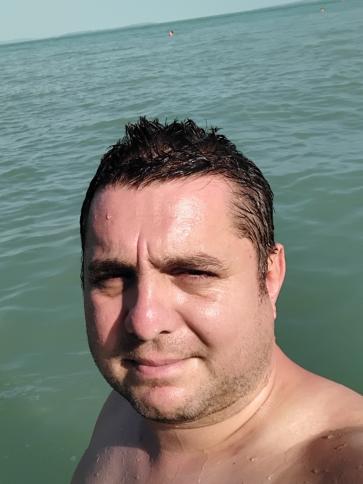 Laci, 39 éves aszódi társkereső férfi profil fotója Laci, 39 éves aszódi társkereső férfi profil fotója
