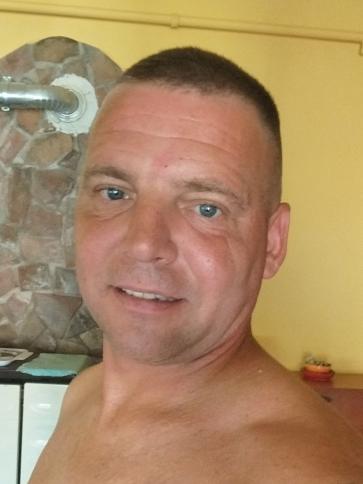 Péter, 45 éves orosházi társkereső férfi profil fotója