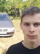 Sziasztok! Oliver vagyok. Komoly ráckeresztúri párkereső nők jelentkezését várom.