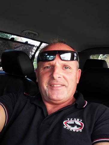 Győző, 54 éves székesfehérvári társkereső férfi profil fotója