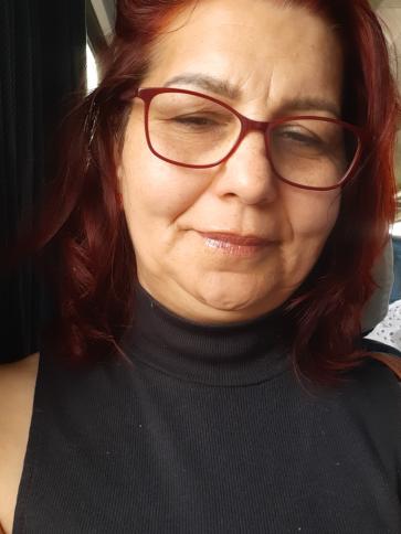 Angela, 51 éves berettyóújfalui társkereső nő profil fotója Angela, 51 éves berettyóújfalui társkereső nő profil fotója